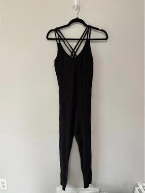 Zyia active ribbed jumpsuit with pads size medium